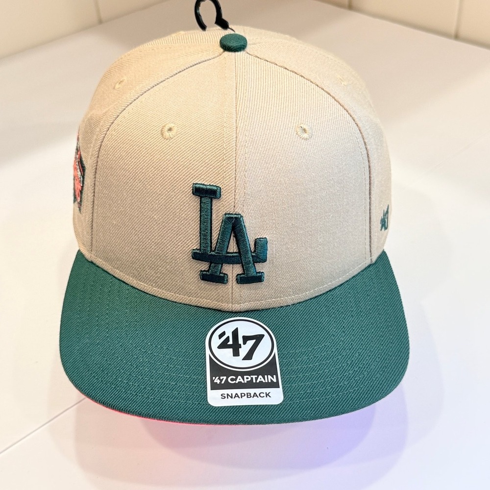 Los Angeles Dodgers 2020 World Series Champs '47 Captain Snapback Hat Khaki New